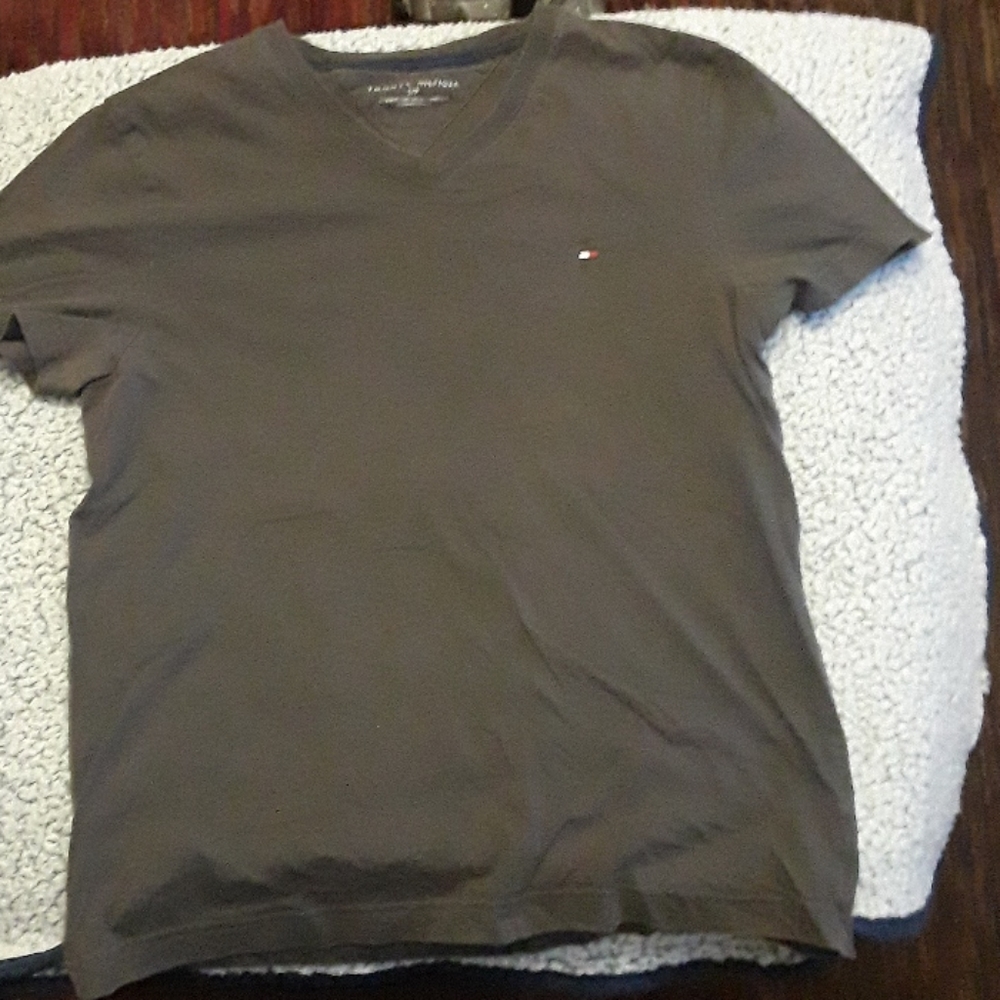 Tommy Hilfiger size small tshirt